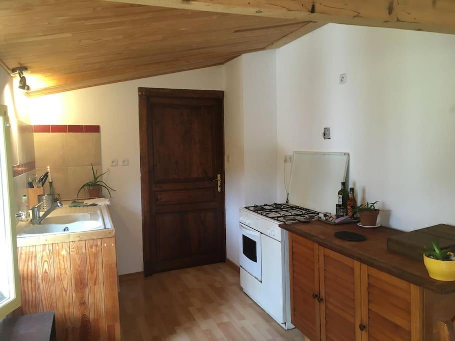 Holiday home Lerable Pourpre De La Grotte Au Lion